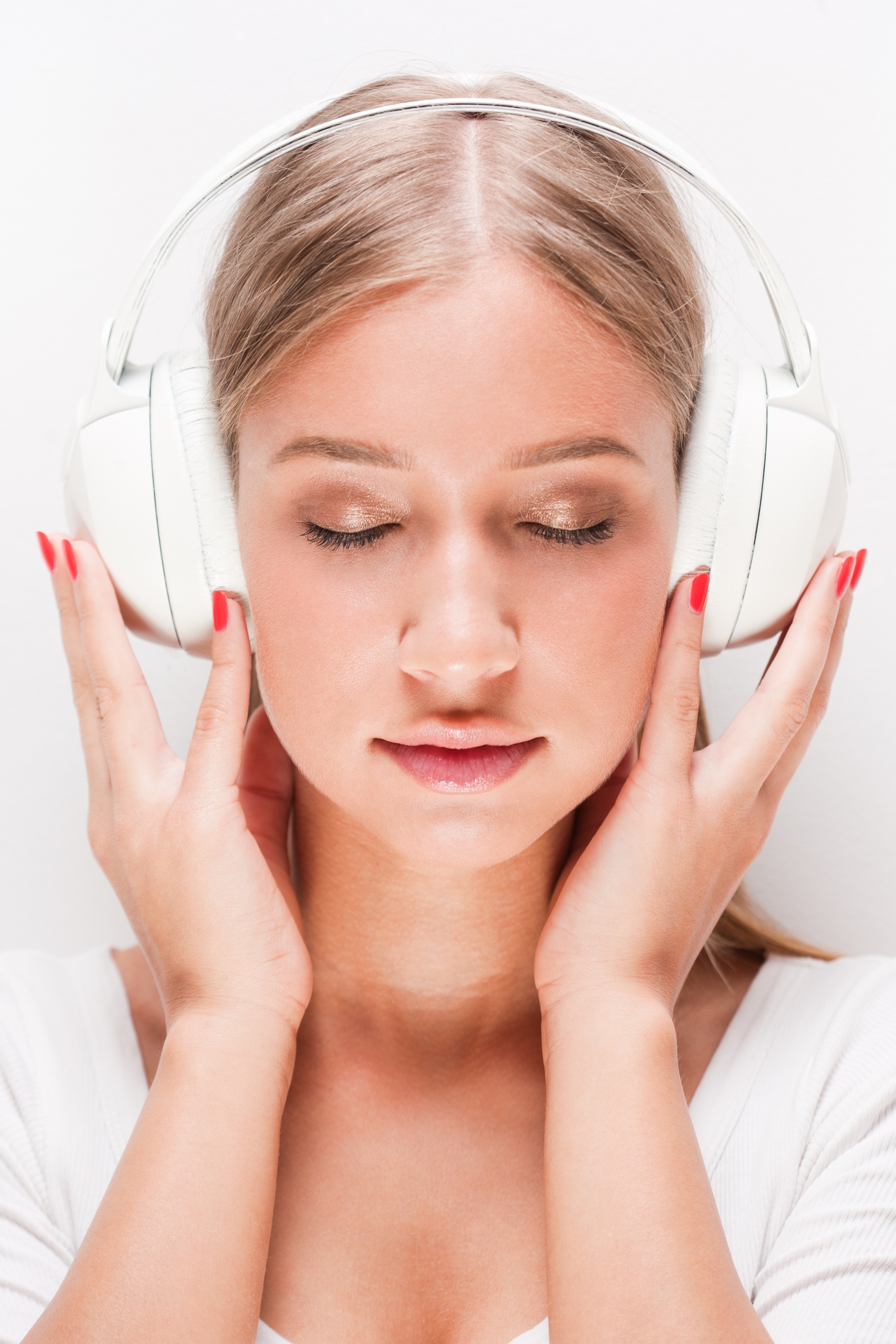 A person listening to calming music from their headphones.
